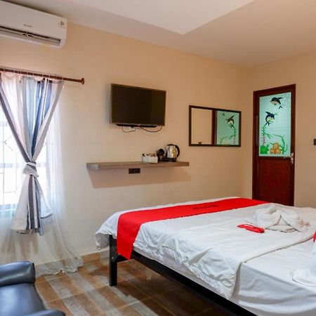 Hotel Reddoorz Syariah At Jalan Jenderal Sudirman Palopo Exterior foto