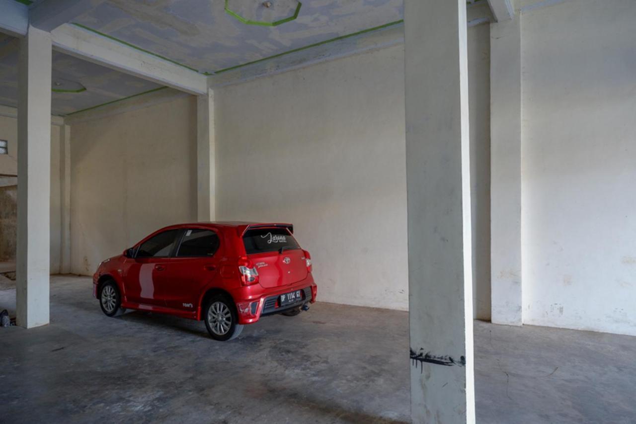 Hotel Reddoorz Syariah At Jalan Jenderal Sudirman Palopo Exterior foto