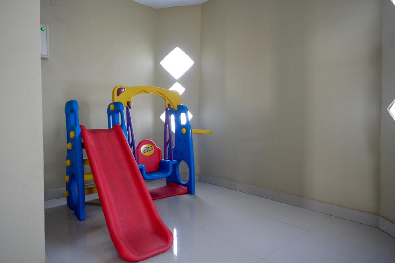 Hotel Reddoorz Syariah At Jalan Jenderal Sudirman Palopo Exterior foto